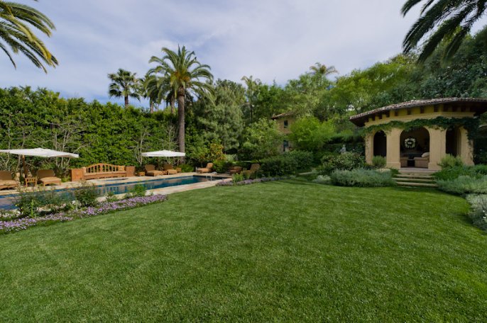 The landscaping Is A luscious green color
